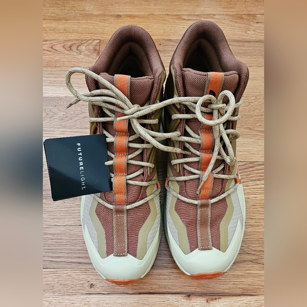 The North Face Oxeye Boots - Stone Brown and Gravel (Brown, Tan, Orange) Size 10